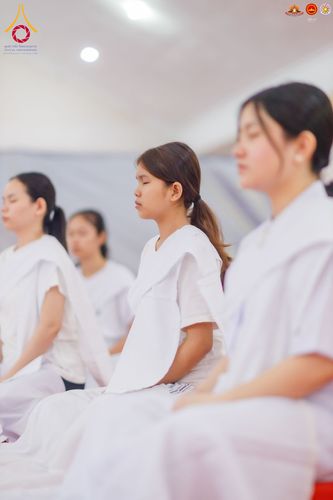 ภาพ No.283571:วันอาทิตย์ที่ 21 ธันวาคม  2568 พิธีบิณฑบาตฉลองสามเณรใหม่ ประเทศอินโดนีเซีย