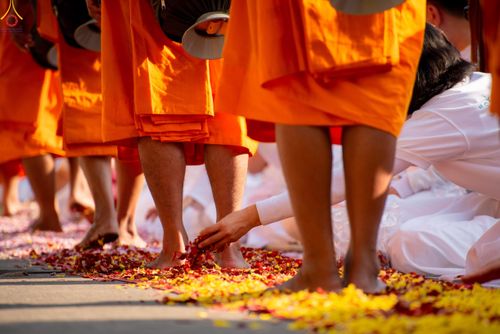 ภาพ No.295351:วันที่ 16 มกราคม พ.ศ. 2569 พิธีต้อนรับพระธรรมยาตรา อนุสรณ์สถานลำดับที่ 4 (ภาพชุดที่ 2) สถานที่เกิดด้วยกายธรรม ณ วัดโบสถ์บน ต.บางคูเวียง จ.นนทบุรี ในโครงการธรรมยาตรา กตัญญูบูชา มหาปูชนียาจารย์ พระมงคลเทพมุนี(สด จนฺทสโร) พระผู้ปราบมาร อนุสรณ์สถาน 7 แห่ง ปี