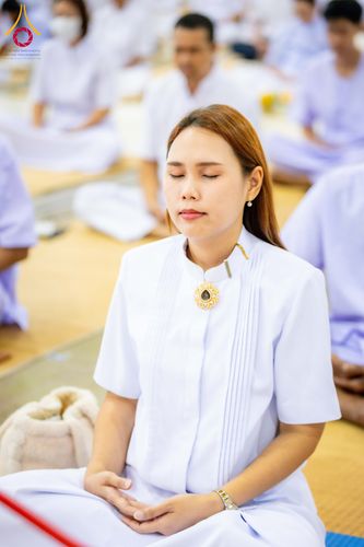 ภาพ No.318339:วันอาทิตย์ต้นเดือนที่ 5 เมษายน พ.ศ.2569 พิธีบูชาข้าวพระ ณ สภาธรรมกายสากล วัดพระธรรมกาย