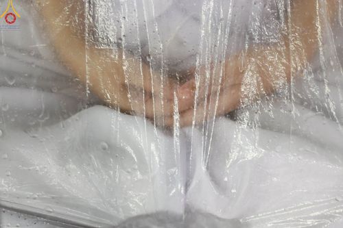 ภาพ No.89266:พิธีประดิษฐานรูปหล่อทองคำ  คุณยายอาจารย์มหารัตนอุบาสิกาจันทร์ ขนนกยูง ภายในมหาวิหารคุณยายอาจารย์ฯ เนื่องในวันครูผู้ค้นพบวิชชาธรรมกาย วันศุกร์ที่ 29 กันยายน พ.ศ. 2566 ณ วัดพระธรรมกาย จ.ปทุมธานี