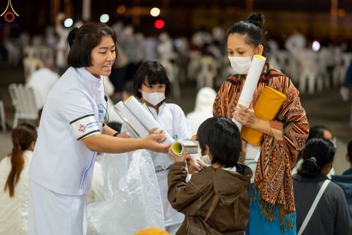 ภาพ No.68652:พิธีสวดมนต์ข้ามปี วันที่ 31 ธันวาคม พ.ศ. 2565 ณ มหารัตนวิหารคด วัดพระธรรมกาย จ.ปทุมธานี