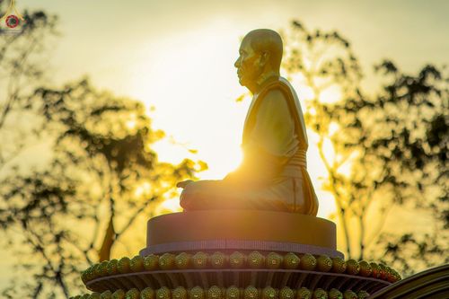 ภาพ No.73268:พิธีจุดประทีปถวายเป็นพุทธบูชา และบูชาธรรมมหาปูชนียาจารย์ ในโครงการธรรมยาตรากตัญญูบูชา มหาปูชนียาจารย์ พระมงคลเทพมุนี(สด จนฺทสโร) พระผู้ปราบมาร ปีที่ 11 ณ อนุสรณ์สถานลำดับที่ 4 สถานที่เกิดด้วยกายธรรม วัดโบสถ์ (บน) บางคูเวียง อ.บางกรวย จ.นนทบุรี วันที่ 21 