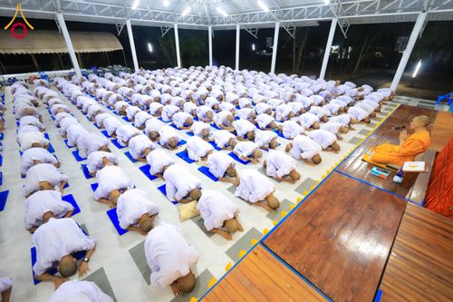 ภาพ No.285638:วันที่ 26-30  พฤศจิกายน พ.ศ. 2568  กิจกรรมสวดมนต์ นั่งสมาธิ ฟังธรรม ของนาคธรรมทายาท ในโครงการบวชบูชาธรรมมหาปูชนียาจารย์  ณ ศูนย์ปฏิบัติธรรมบุรีรัมย์ จ.บุรีรัมย์