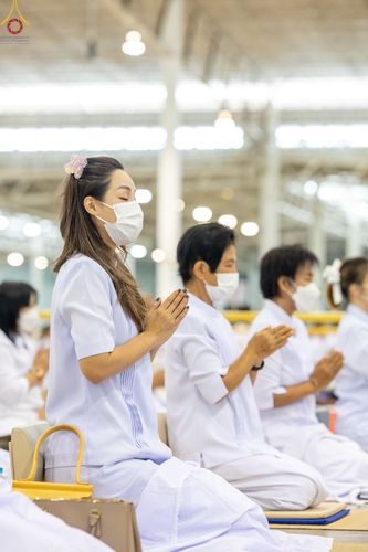 ภาพ No.65186:พิธีบูชาข้าวพระ และสาธุชนปฏิบัติธรรมร่วมกัน ในวันอาทิตย์ต้นเดือนที่ 4 ธันวาคม พ.ศ. 2565 ณ วัดพระธรรมกาย จ.ปทุมธานี