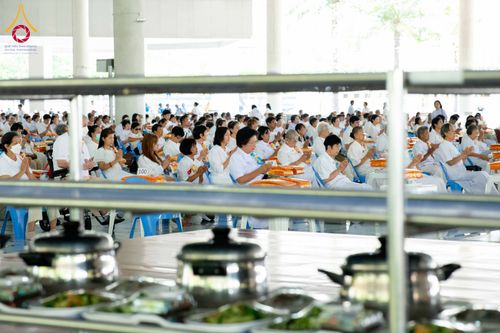 ภาพ No.326726:วันที่ 1 พฤษภาคม พ.ศ.2569 พิธีบุพเปตพลี ครั้งที่ 181 ร่วมอุทิศบุญแด่หมู่ญาติที่ล่วงลับไปแล้ว และสืบทอดอายุพระพุทธศาสนา ณ หอฉันคุณยายอาจารย์ฯ วัดพระธรรมกาย