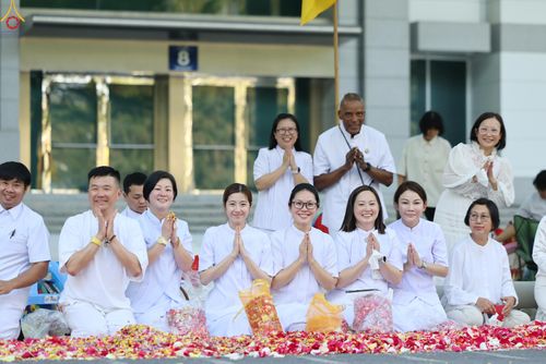 ภาพ No.305962:วันที่ 25 มกราคม พ.ศ. 2569 พิธีต้อนรับพระธรรมยาตรา วัดพระธรรมกาย(ภาพชุดที่ 4) ในโครงการธรรมยาตรา กตัญญูบูชา มหาปูชนียาจารย์ พระมงคลเทพมุนี(สด จนฺทสโร) พระผู้ปราบมาร อนุสรณ์สถาน 7 แห่ง ปีที่ 14