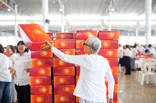 ภาพ No.316066:วันที่ 24 - 27 มีนาคม พ.ศ.2569 การเตรียมงานมหาสังฆทาน 40,000 กว่าวัดทั่วไทย วันคุ้มครองโลก 22 เมษายน พ.ศ.2569