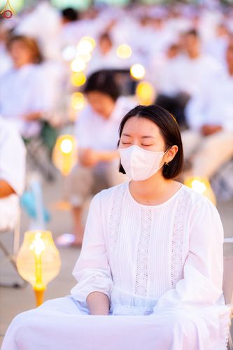 ภาพ No.307973:วันที่ 31 มกราคม พ.ศ. 2569 พิธีจุดประทีปธรรมถวายเป็นพุทธบูชา  และบูชาธรรมมหาปูชนียาจารย์ (ภาพชุดที่ 3) ณ วัดพระธรรมกาย ปทุมธานี ในโครงการธรรมยาตรา กตัญญูบูชา มหาปูชนียาจารย์ พระมงคลเทพมุนี(สด จนฺทสโร) พระผู้ปราบมาร อนุสรณ์สถาน 7 แห่ง ปีที่ 14