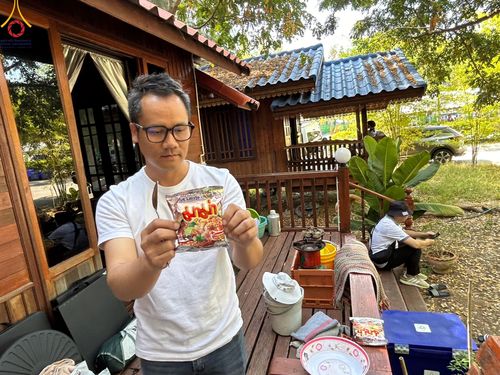 ภาพ No.105983:V.2 ทุ่มเท การเตรียมงาน เก็บงาน การรับบุญของเจ้าหน้าที่หน่วยงานต่างๆ เพื่อโครงการธรรมยาตรา กตัญญูบูชามหาปูชนียาจารย์ พระมงคลเทพมุนี (สด จนฺทสโร) พระผู้ปราบมาร อนุสรณ์สถาน 7 แห่ง ปีที่ 12 ระหว่างวันที่ 2 - 31 มกราคม พ.ศ.2567