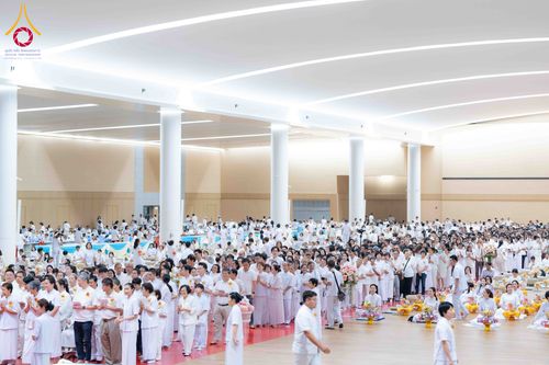 ภาพ No.310622:วันอาทิตย์ที่ 22 กุมภาพันธ์ พ.ศ. 2569 พิธีมุทิตาสักการะในโอกาสอายุวัฒนะมงคล 80 ปี พระพรหมวชิรปัญญาจารย์ (ทองดี สุรเตโช ป.ธ.9) ณ ห้องแก้วสารพัดนึก 2 วัดพระธรรมกาย จ.ปทุมธานี