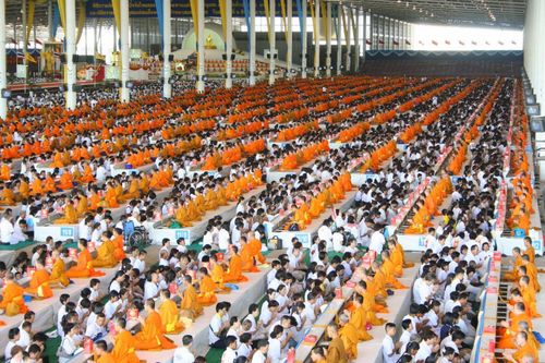 ภาพ No.3098:พิธีถวายสังฆทานแด่คณะสงฆ์ 266 วัด ใน 4 จังหวัดภาคใต้ ครั้งที่ 15