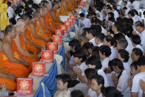 ภาพ No.3104:พิธีถวายสังฆทานแด่คณะสงฆ์ 266 วัด ใน 4 จังหวัดภาคใต้ ครั้งที่ 15