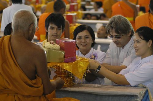 ภาพ No.3102:พิธีถวายสังฆทานแด่คณะสงฆ์ 266 วัด ใน 4 จังหวัดภาคใต้ ครั้งที่ 15