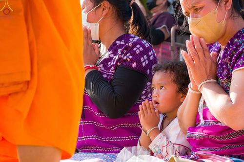 ภาพ No.72283:พิธีต้อนรับพระธรรมยาตรา ในโครงการธรรมยาตรากตัญญูบูชา มหาปูชนียาจารย์ พระมงคลเทพมุนี(สด จนฺทสโร) พระผู้ปราบมาร อนุสรณ์สถาน 7 แห่ง ปีที่ 11 วันที่ 18 มกราคม พ.ศ. 2566 ณ อนุสรณ์สถานลำดับที่ 4 สถานที่เกิดด้วยกายธรรม วัดโบสถ์ (บน) บางคูเวียง อ.บางกรวย จ.นนทบุ