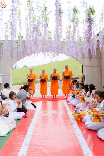 ภาพ No.286165:วันที่ 13 กรกฎาคม พ.ศ. 2568  พิธีทอดผ้าป่าฉลอง 13 ปี  วัดพระธรรมกายสวิตเซอร์แลนด์