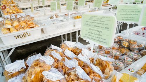 ภาพ No.72174:พิธีถวายภัตตาหารเป็นสังฆทาน แด่คณะพระธรรมยาตราฯ ในโครงการธรรมยาตรากตัญญูบูชา มหาปูชนียาจารย์ พระมงคลเทพมุนี(สด จนฺทสโร) พระผู้ปราบมาร อนุสรณ์สถาน 7 แห่ง ปีที่ 11 วันที่ 18 มกราคม พ.ศ. 2566