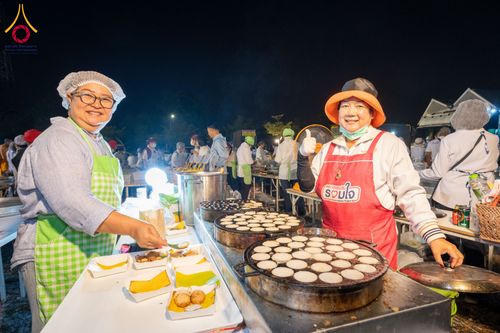 ภาพ No.294773:วันที่ 15 มกราคม พ.ศ. 2569 พิธีถวายภัตตาหารเป็นสังฆทาน แด่พระธรรมยาตรา ณ วัดโบสถ์บน ต.บางคูเวียง จ.นนทบุรี อนุสรณ์สถานลำดับที่ 4 สถานที่เกิดด้วยกายธรรม ในโครงการธรรมยาตรา กตัญญูบูชา มหาปูชนียาจารย์ พระมงคลเทพมุนี(สด จนฺทสโร) พระผู้ปราบมาร อนุสรณ์สถาน 7 แ