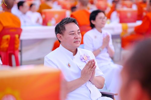 ภาพ No.324661:วันที่ 22 เมษายน พ.ศ.2569 (วันคุ้มครองโลก) บรรยากาศสาธุชน ในงานถวายมหาสังฆทาน 40,000 กว่าวัดทั่วประเทศ ณ ลานธรรม วัดพระธรรมกาย