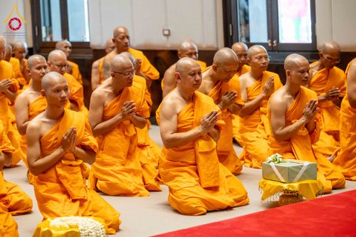 ภาพ No.321397:วันเสาร์ที่ 11 เมษายน พ.ศ.2569 พิธีขอบรรพชา พิธีขอสรณคมณ์และศีล, พิธีถวายบาตร พิธีอุปสมบท โครงการอุปสมบทหมู่ บูชาธรรมหลวงพ่อธัมมชโย พ.ศ.2569 โครงการอุปสมบทหมู่ธรรมทายาท ระดับอุดมศึกษา รุ่น 53 (ภาคฤดูร้อน) ณ วัดพระธรรมกาย ปทุมธานี