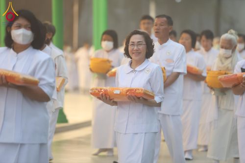 ภาพ No.298060:วันเสาร์ที่ 17 มกราคม พ.ศ. 2569 พิธีบรรพชาอุปสมบท โครงการอุปสมบทหมู่ บูชาธรรมครบ 117 ปี คุณยายอาจารย์มหารัตนอุบาสิกาจันทร์ ขนนกยูง  ณ อุโบสถพระไตรปิฎก วัดพระธรรมกาย