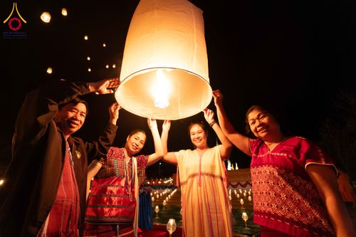 ภาพ No.309136:วันศุกร์ที่ 6 กุมภาพันธ์ พ.ศ.2569 พิธีจุดประทีปโคมลาน ปล่อยโคมลอยถวายเป็นพุทธบูชา  ณ ลานธรรมเจดีย์วัดทุ่งเจริญธรรม อ.อมก๋อย จ.เชียงใหม่