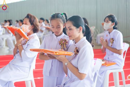 ภาพ No.86279:วันธรรมชัย ปีที่ 55 พิธีทอดผ้าป่ากฐินสมทบครั้งที่1, พิธีเจริญพุทธมนต์ ลูกนิมิตมหาสมบัติฯ พิธีจุดประทีป,พิธีฉลองชัยสวดมนต์บทธัมมจักกัปปวัตนสูตร วันอาทิตย์ที่ 27 สิงหาคม พ.ศ.2566 ณ สภาธรรมกายสากล / มหารัตนวิหารคด วัดพระธรรมกาย