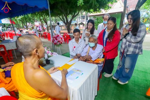 ภาพ No.341676:วันเสาร์ที่ 25 กรกฎาคม พ.ศ.2569  พิธีอุปสมบทหมู่พระธรรมทายาท รุ่นเข้าพรรษา ประจำปี 2569 จำนวน 20 รูป จัดโดย ธุดงคสถานพิษณุโลก  ณ พัทธสีมา วัดเกาะแก้วประชานุรักษ์ ต.ชัยนาม อ.วังทอง จ.พิษณุโลก