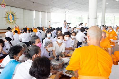 ภาพ No.78105:พิธีบุพเปตพลี ครั้งที่ 132 เพื่ออุทิศบุญกุศลแด่บรรพบุรุษผู้ล่วงลับ วันที่ 21 มีนาคม พ.ศ. 2566 ณ วัดพระธรรมกาย