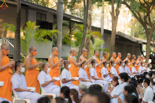 ภาพ No.78649:พิธีตัดปอยผมและปลงผมนาคธรรมทายาท  โครงการบรรพชาและอุปสมบทหมู่ วันคุ้มครองโลก วันที่ 26 มีนาคม พ.ศ.2566 ณ หมู่บ้านบรรลุธรรม วัดพระธรรมกาย