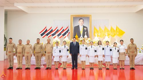 ภาพ No.341761:วันอังคารที่ 28 กรกฎาคม พ.ศ. 2569 คณะสงฆ์และพสกนิกรอำเภอคลองหลวง พร้อมใจจัดพิธีเจริญพระพุทธมนต์ ปฏิบัติธรรม และทำบุญตักบาตร ถวายพระราชกุศลเฉลิมพระเกียรติพระบาทสมเด็จพระเจ้าอยู่หัว