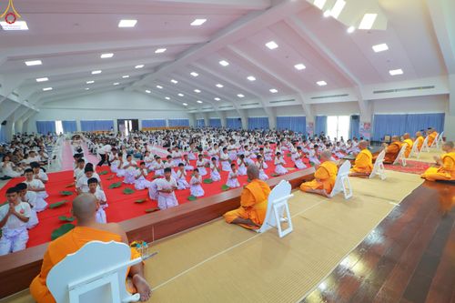 ภาพ No.320062:วันเสาร์ที่ 4 เมษายน 2569 พิธีตัดปอยผม ขอขมาผู้ปกครอง  มอบบาตร-ผ้าไตร และพิธีบรรพชาสามเณร 87 รูป  ณ ศูนย์ปฏิบัติธรรมระยอง(บ้านช่องลม)  ต.บางบุตร อ.บ้านค่าย จ.ระยอง