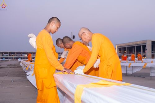 ภาพ No.320290:วันที่ 7-8 เมษายน พ.ศ.2569 การเตรียมงาน ณ ลานธรรม และ งานจราจร เพื่องานถวายมหาสังฆทาน 40,000 กว่าวัดทั่วประเทศ วันคุ้มครองโลก 22 เมษายน พ.ศ.2569 วัดพระธรรมกาย