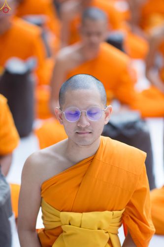 ภาพ No.288403:วันที่ 4 มกราคม พ.ศ. 2569 พระธรรมยาตราปฏิบัติธรรม และถ่ายภาพหมู่ประวัติศาสตร์ ในโครงการธรรมยาตรา กตัญญูบูชา มหาปูชนียาจารย์ พระมงคลเทพมุนี(สด จนฺทสโร) พระผู้ปราบมาร อนุสรณ์สถาน 7 แห่ง ปีที่ 14 ณ อนุสรณ์สถานมหาวิหารพระมงคลเทพมุนี (โลตัสแลนด์) อ.สองพี่น้อง