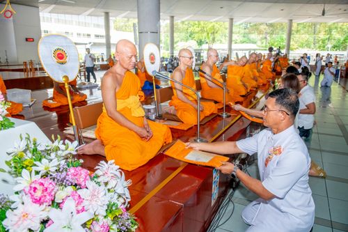 ภาพ No.317585:วันพฤหัสบดีที่ 2 เมษายน พ.ศ.2569 พิธีบุพเปตพลี ครั้งที่ 180 ณ หอฉันคุณยายอาจารย์ฯ วัดพระธรรมกาย