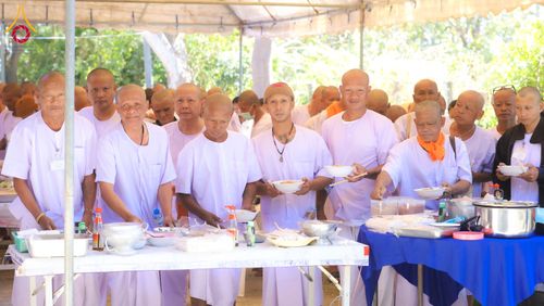 ภาพ No.285613:วันที่ 26-30  พฤศจิกายน พ.ศ. 2568  กิจกรรมสวดมนต์ นั่งสมาธิ ฟังธรรม ของนาคธรรมทายาท ในโครงการบวชบูชาธรรมมหาปูชนียาจารย์  ณ ศูนย์ปฏิบัติธรรมบุรีรัมย์ จ.บุรีรัมย์