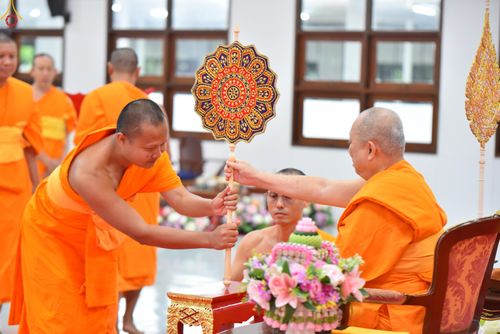 ภาพ No.342970:วันอาทิตย์ที่ 9 สิงหาคม พ.ศ.2569 พิธีมอบพัด ตั้งฐานานุกรม พระราชภาวนาวชิรวิเทศ วิ. ณ ห้องอาคารปลูกศรัทธา 2 วัดพระธรรมกาย