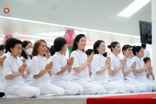 ภาพ No.308984:วันอาทิตย์ที่ 8 กุมภาพันธ์ พ.ศ. 2569  พิธีต้อนรับพระบัญชาสมเด็จพระสังฆราช แต่งตั้ง  “พระครูปลัดรัตนวีรวัฒน์” (รังสฤษดิ์ อิทฺธิจินฺตโก) เจ้าอาวาสวัดพระธรรมกาย ให้ดำรงตำแหน่ง “ที่ปรึกษาเจ้าคณะจังหวัดปทุมธานี”