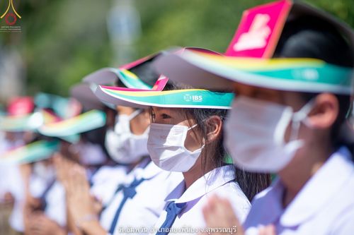 ภาพ No.69159:พระธรรมยาตรา ปฏิบัติศาสนกิจ ทำนุบำรุงศาสนสถาน, สวดธรรมจักร, ปฏิบัติธรรม ร่วมกับชุมชน,นักเรียนเด็กดีวีสตาร์ และร่วมพิธีทอดผ้าป่าบำรุงศาสนสถาน ในโครงการธรรมยาตรากตัญญูบูชา มหาปูชนียาจารย์ พระมงคลเทพมุนี(สด จนฺทสโร) พระผู้ปราบมาร อนุสรณ์สถาน 7 แห่ง ปีที่ 11