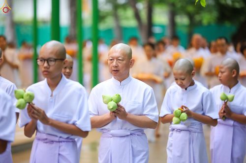 ภาพ No.338705:วันที่ 11 กรกฎาคม พศ.2569 พิธีบรรพชาอุปสมบท โครงการอุปสมบทหมู่ธรรมทายาทนานาชาติ  IDOP รุ่นที่ 21 (ภาษาจีน)  จากประเทศจีน มาเลเซีย สิงคโปร์ และไต้หวัน , โครงการบรรพชาสามเณรโรงเรียนนานาชาติ รุ่นที่ 15