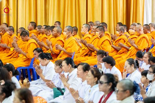 ภาพ No.298884:วันที่ 16 มกราคม พ.ศ. 2569 พิธีทอดผ้าป่าทำนุบำรุงศาสนสถาน ณ วัดอัมพวัน ต.บางม่วง อ.บางใหญ่ จ.นนทบุรี ในโครงการธรรมยาตรา กตัญญูบูชา มหาปูชนียาจารย์ พระมงคลเทพมุนี(สด จนฺทสโร) พระผู้ปราบมาร อนุสรณ์สถาน 7 แห่ง ปีที่ 14