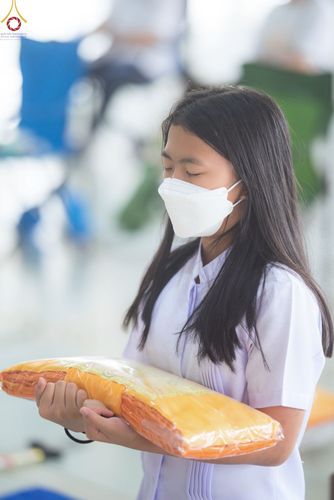 ภาพ No.75444:พิธีสวดพระพุทธมนต์และถวายภัตตาหารเป็นสังฆทาน เนื่องในวันมหาปูชนียาจารย์ วันที่ 3 กุมภาพันธ์ พ.ศ. 2565 ณ วัดพระธรรมกาย อ.คลองหลวง จ.ปทุมธานี