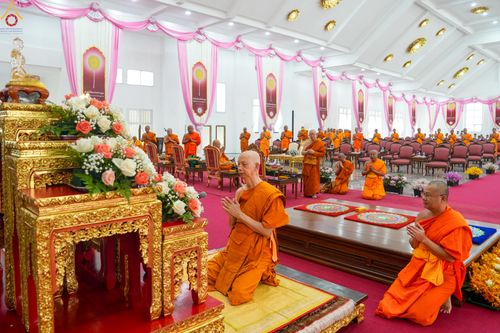 ภาพ No.331856:วันพฤหัสบดีที่ 4 มิถุนายน พ.ศ.2569 พิธีต้อนรับเปรียญธรรม 9 ประโยค และเปรียญธรรม 6 ประโยค  ณ อาคารธรรมสภา วัดบ้านขุน ต.บ่อหลวง อ.ฮอด จ.เชียงใหม่
