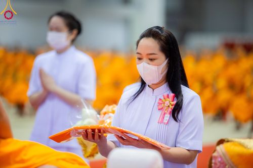 ภาพ No.91018:พิธีบำเพ็ญกุศลสวดพระอภิธรรม  อุบาสกถาวร พรหมถาวร (อุบาสกผู้ปั้นพระ) คืนที่ 6 วันพฤหัสบดีที่ 19 ตุลาคม พ.ศ. 2566 ณ ห้องแก้วสารพัดนึก 1 สภาธรรมกายสากล วัดพระธรรมกาย จ.ปทุมธานี