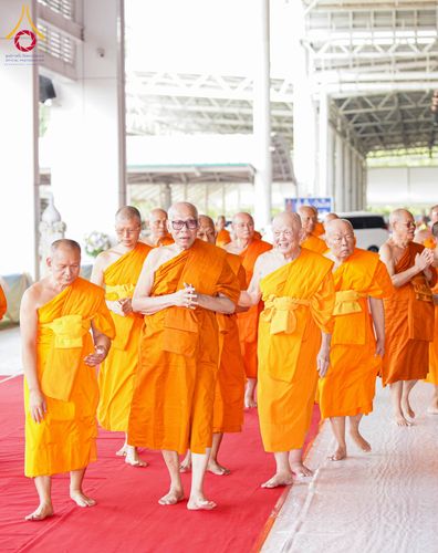 ภาพ No.316479:วันอาทิตย์ที่ 29 มีนาคม พ.ศ. 2569 พิธีทอดผ้าบังสุกุลและพิธีชำระร่าง โยมพ่อณรงค์ จินตมากุล  สิริอายุ 99 ปี 11 เดือน โยมบิดา พระครูปลัดรัตนวีรวัฒน์ (รังสฤษดิ์ อิทฺธิจินตโก) ที่ปรึกษาเจ้าคณะจังหวัดปทุมธานี เจ้าอาวาสวัดพระธรรมกาย  ณ ฌาปนสถานชั่วคราว ทางเข้า 