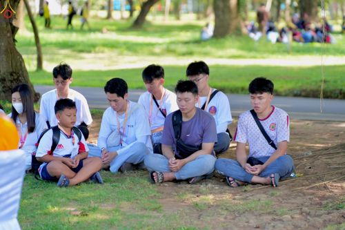 ภาพ No.330063:วันที่ 27-29 พฤษภาคม พ.ศ.2569 MBMI Tangerang (Majelis Agama Buddha Mahanikaya) ได้มีการเตรียมงานเพื่อจัดงานวิสาขบูชานานาชาติ  ชึ่งในงานจะมีการจุดประทีปโคมลาน โคมลอย กว่า 20,000 ดวง  เพื่อน้อมถวายเป็นพุทธบูชา และเพื่อเป็นการกระชับสัมพันธมิตรภาพ