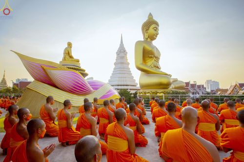 ภาพ No.74318:พุทธบุตรธรรมยาตรา ปฏิบัติธรรมและบันทึกภาพประวัติศาสตร์ ในโครงการธรรมยาตรากตัญญูบูชา มหาปูชนียาจารย์ พระมงคลเทพมุนี(สด จนฺทสโร) พระผู้ปราบมาร อนุสรณ์สถาน 7 แห่ง ปีที่ 11 ณ อนุสรณ์สถานลำดับที่ 6 สถานที่ค้นคว้าและเผยแผ่วิชาธรรมกาย วัดปากน้ำภาษีเจริญ กรุงเทพ