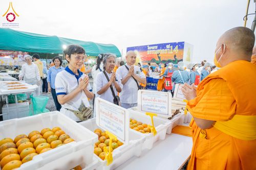 ภาพ No.299119:วันที่ 21 มกราคม พ.ศ. 2569 พิธีถวายภัตตาหารเป็นสังฆทาน แด่พระธรรมยาตรา ณ อนุสรณ์สถานบางปลา วัดบางปลา อำเภอบางเลน จังหวัดนครปฐม ในโครงการธรรมยาตรา กตัญญูบูชา มหาปูชนียาจารย์ พระมงคลเทพมุนี(สด จนฺทสโร) พระผู้ปราบมาร อนุสรณ์สถาน 7 แห่ง ปีที่ 14