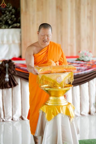 ภาพ No.234288:พิธีมุทิตาสักการะ "พระสิริรัตนเมธี" เจ้าคณะจังหวัดเลย ,พิธีถวายไทยธรรม ๙ วัด และพิธีทอดผ้าป่าเพื่อสร้างทุกสิ่ง  ในวาระทำบุญครบรอบ ๑๐ ปี ณ ศูนย์ปฏิบัติธรรมแก้วภูเรือ อ.ภูเรือ จ.เลย