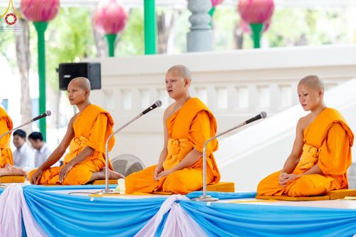 ภาพ No.136350:พิธีอุปสมบทสามเณรเตรียมสถาบันธรรมชัย รุ่นที่ 21 ณ โบสถ์พระไตรปิฏก วัดพระธรรมกาย วันเสาร์ที่ 4 พฤษภาคม พ.ศ.2567