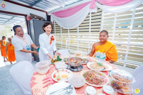 ภาพ No.236566:วันพุธที่ 30 กรกฏาคม  พ.ศ. 2568 พิธีถวายมหาสังฆทาน 81 วัด 81 ปี หลวงพ่อธัมชโย ครั้งที่ 2  ณ ศูนย์ปฏิบัติธรรมสวนผึ้ง ต.ท่าเคย อ.สวนผึ้ง จ.ราชบุรี